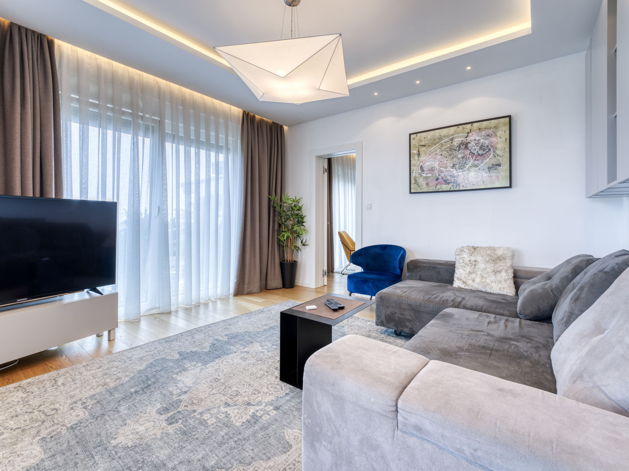 Villa Ziza-Inside