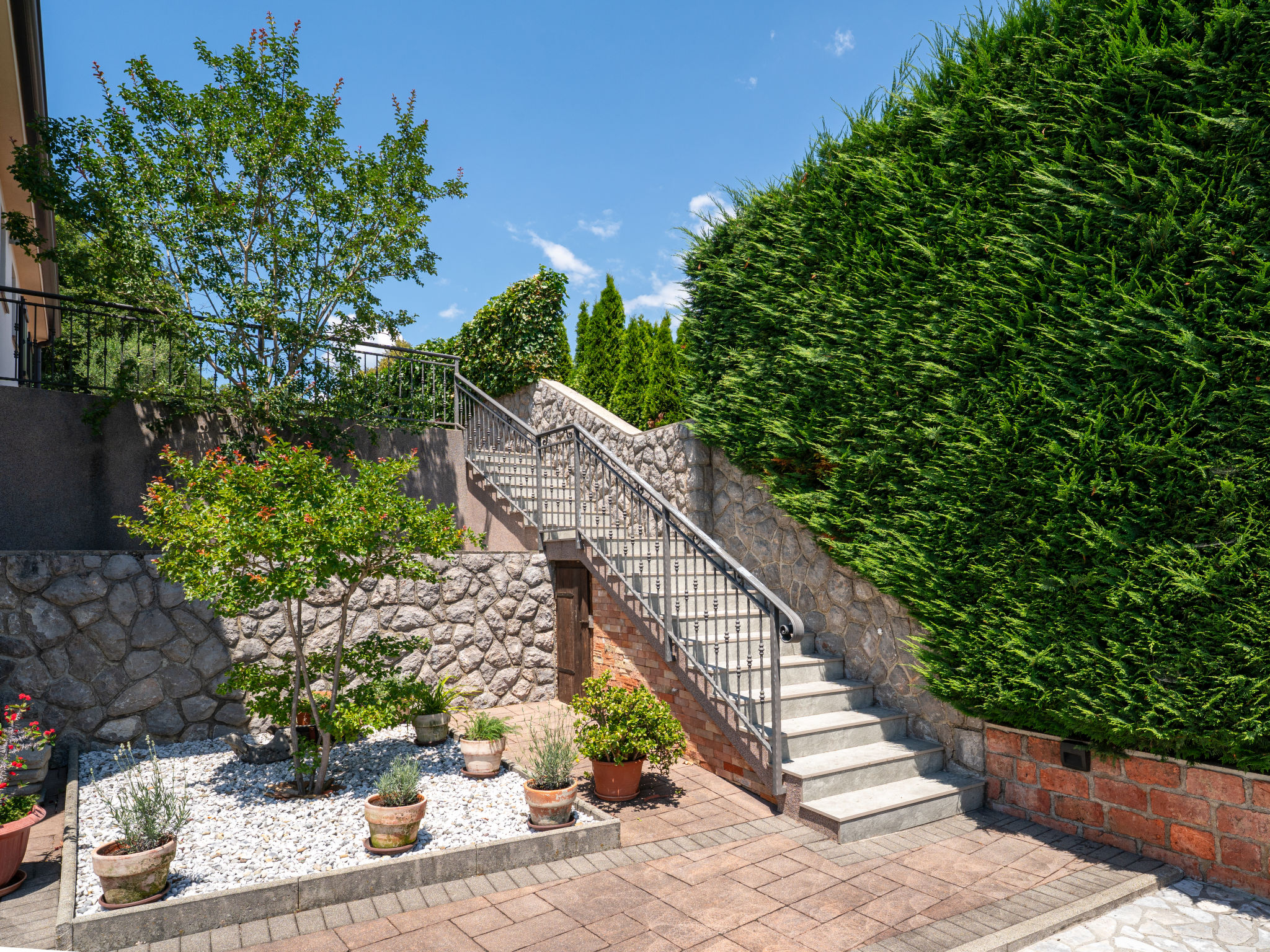 Villa Toni - Outside