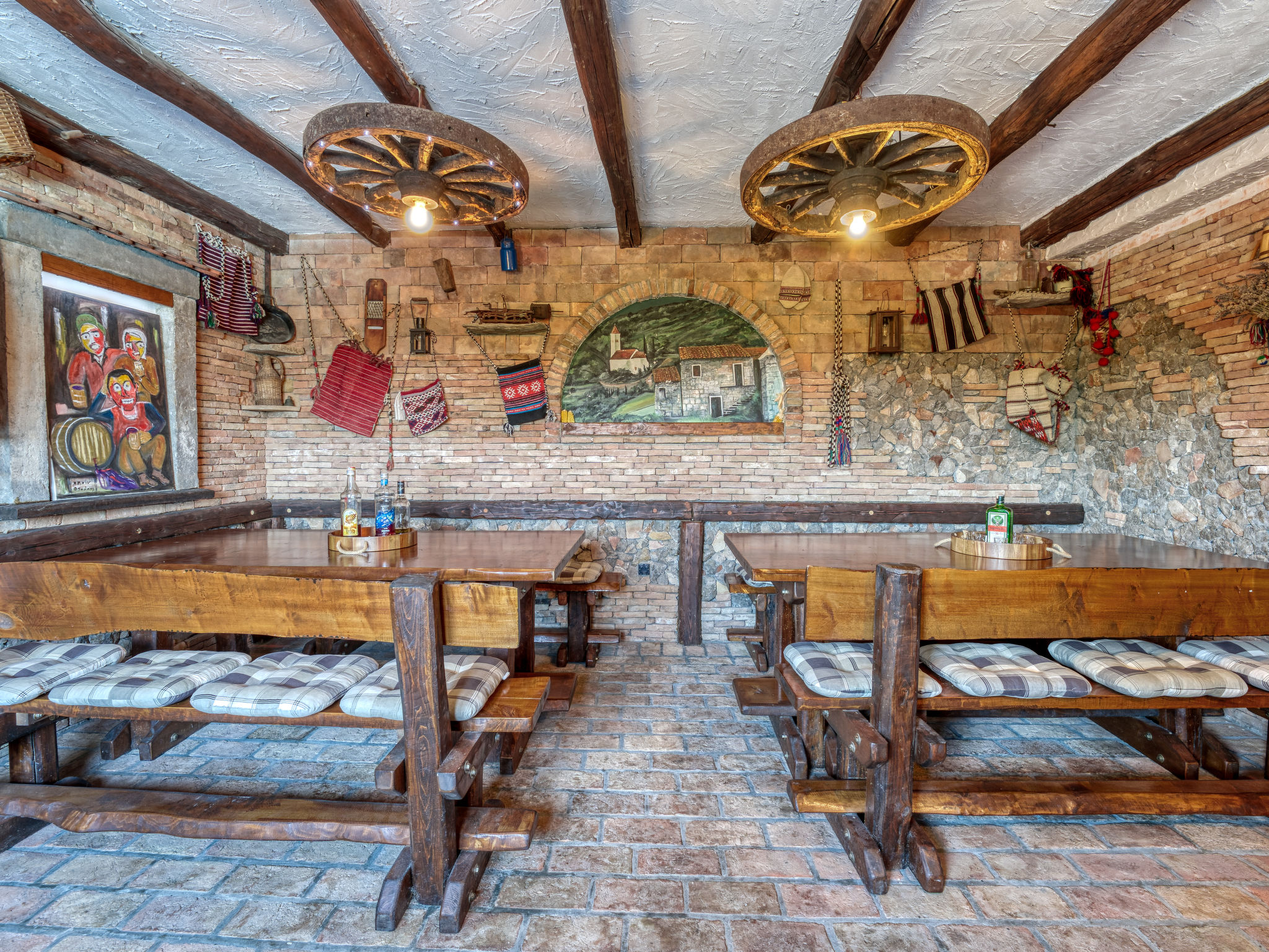Villa Toni - Inside