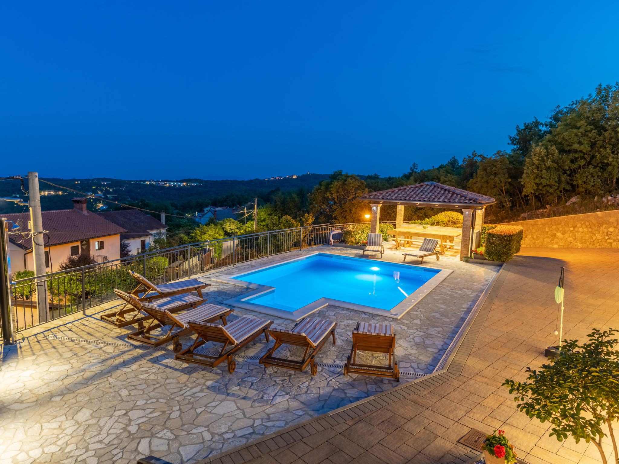Villa Toni - Outside