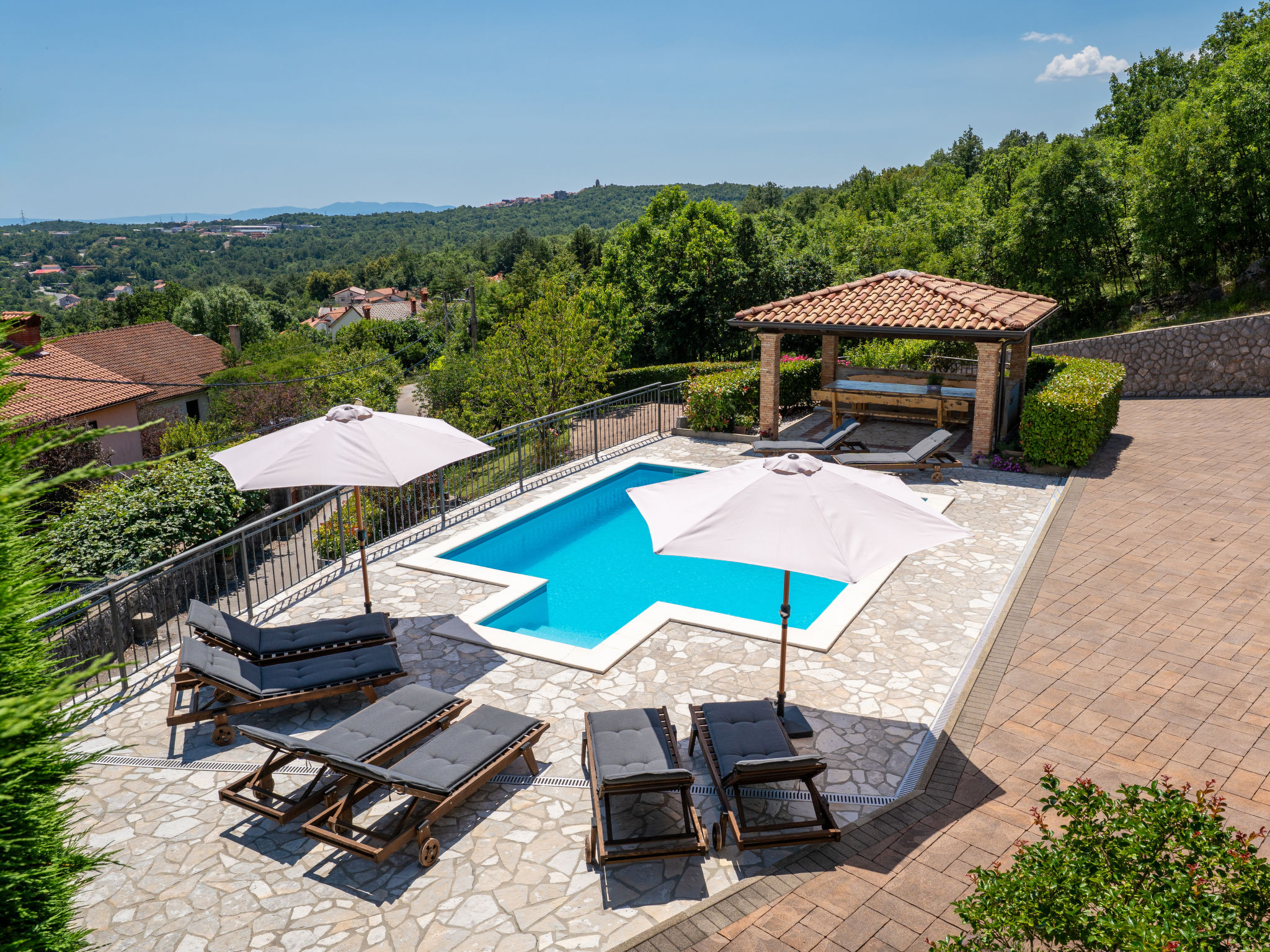 Villa Toni - Outside