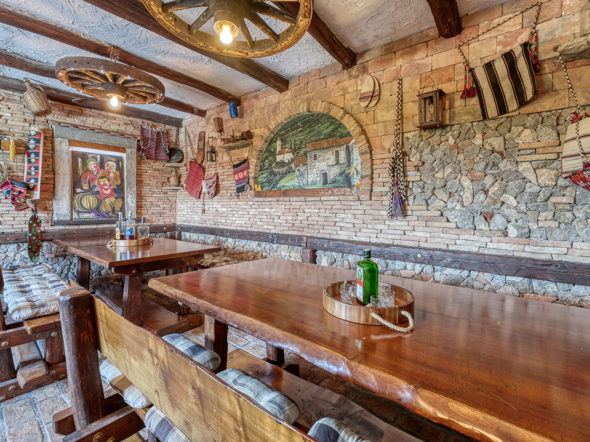 Villa Toni - Inside