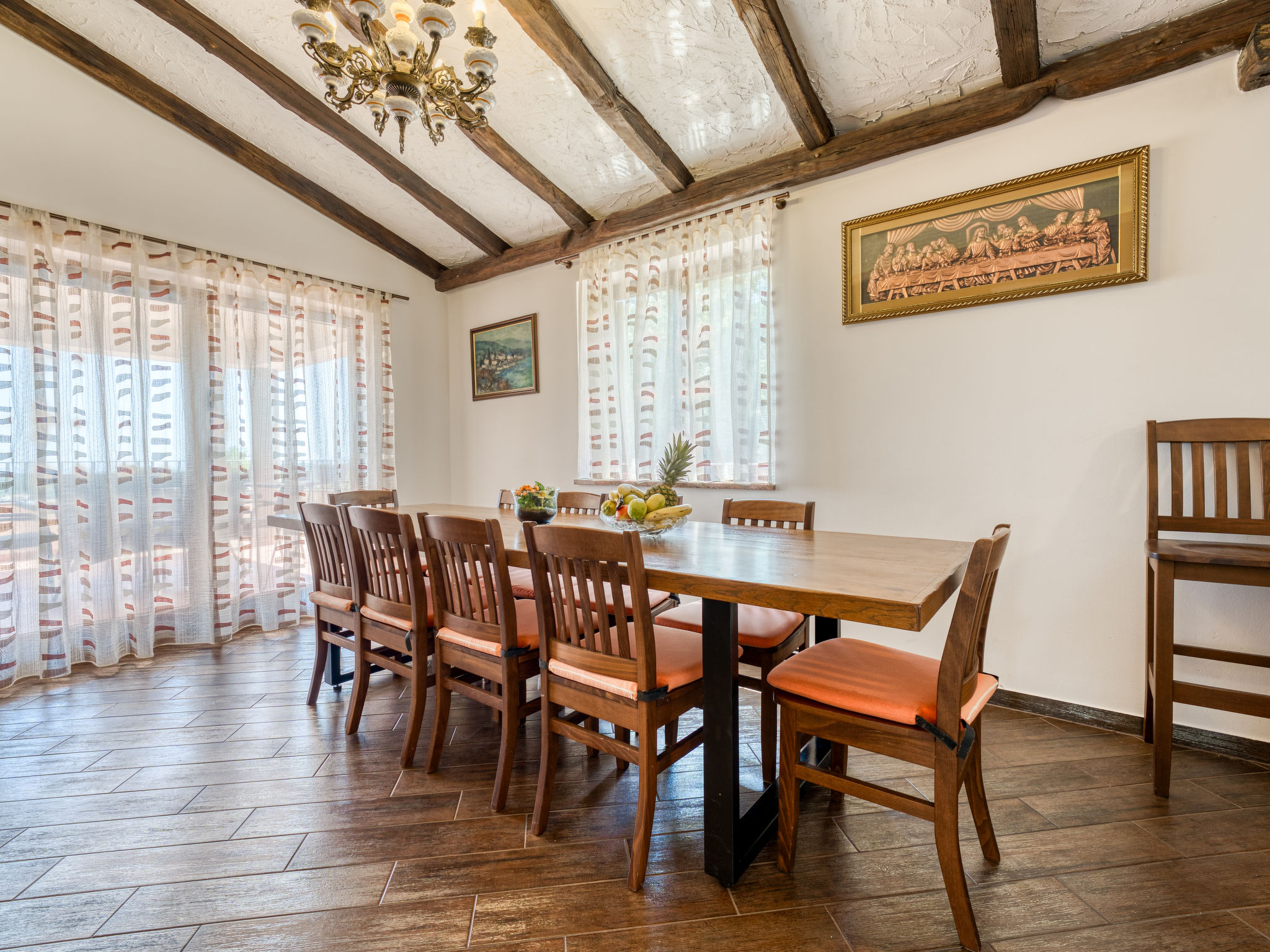 Villa Toni - Inside