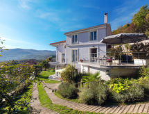 Ruim appartement met verwarmd zwembad en weids uitzicht op Opatija - thumbnail 1
