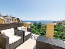 "Penthouse" mit Blick auf das Wasser