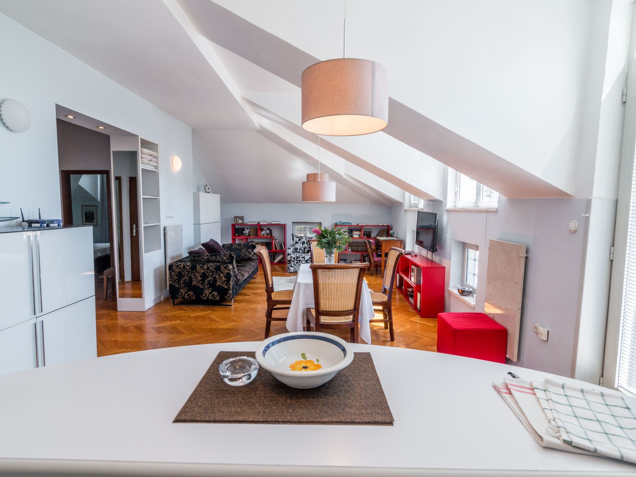 "Penthouse" mit Blick auf das Wasser-Image-tags.info