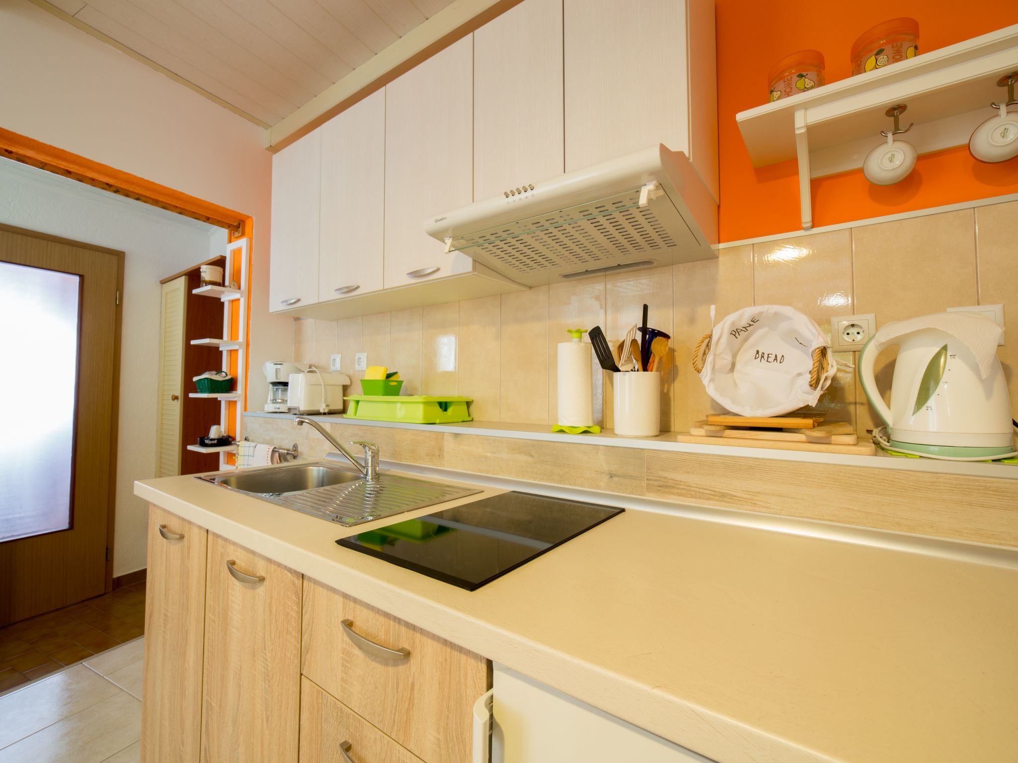 Mit Wasserblick-Binnen