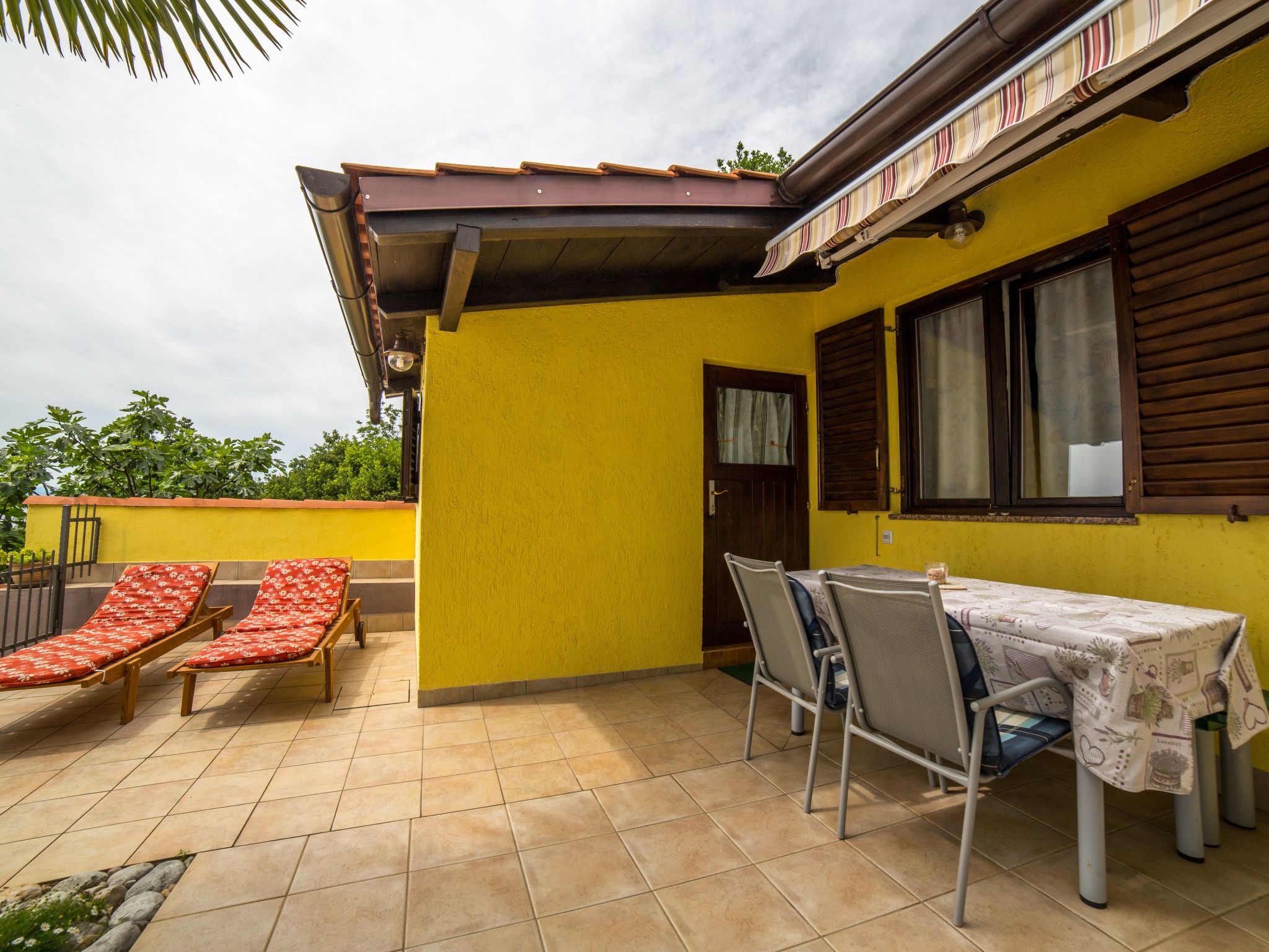 Mit Wasserblick-Binnen