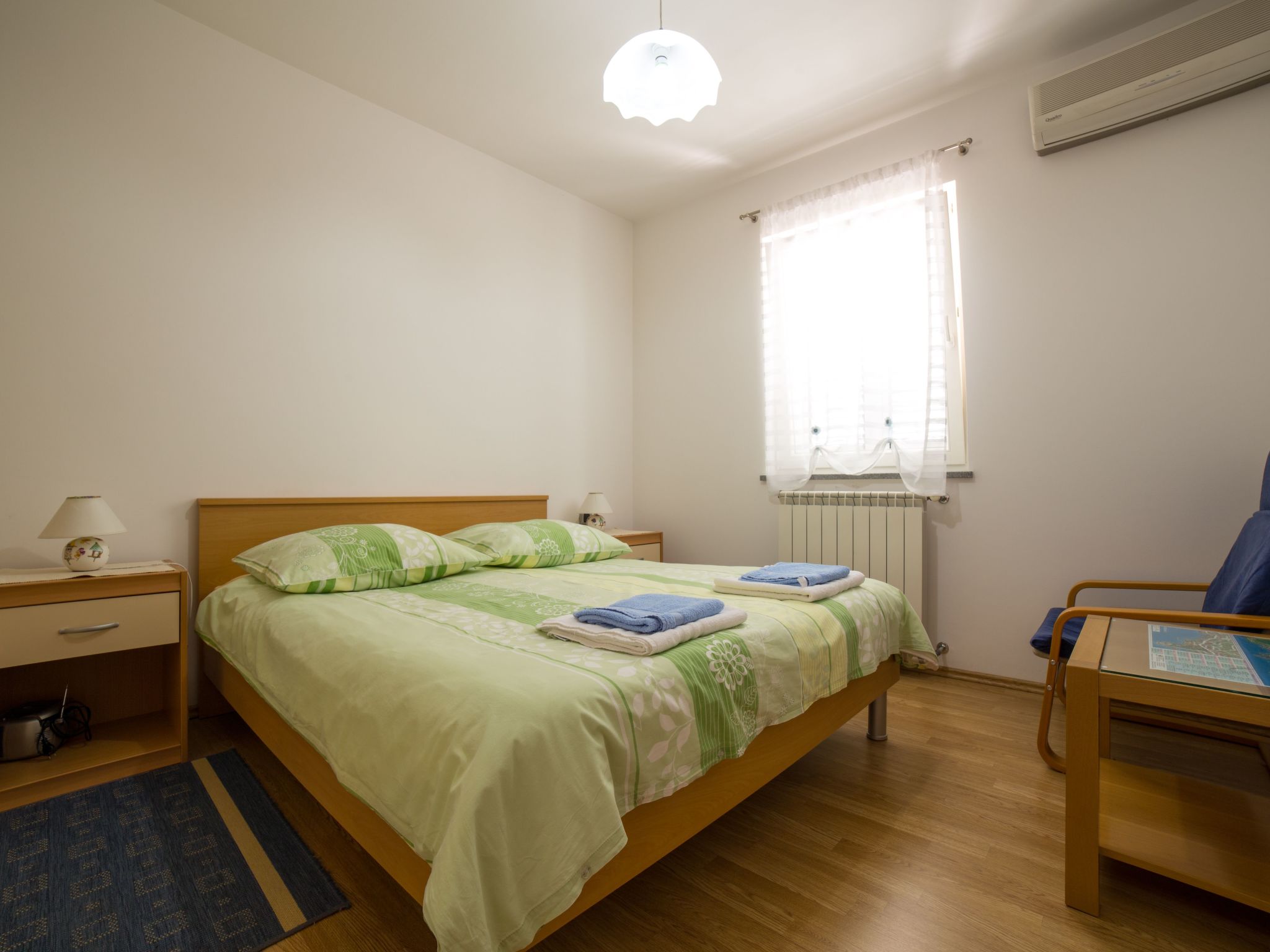 Wohnung mit Terrasse-Binnen