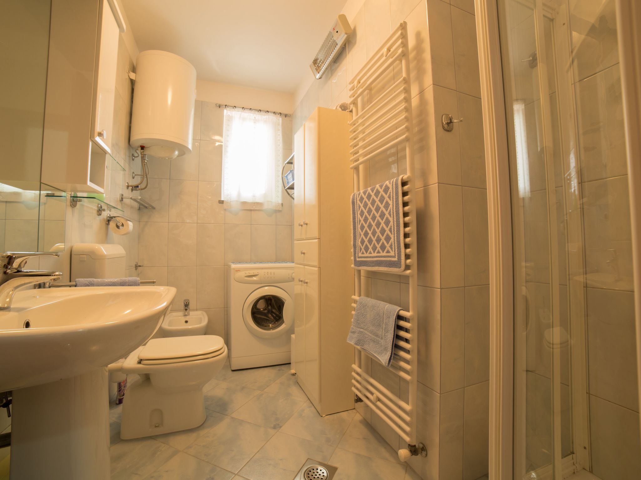 Wohnung mit Terrasse-Binnen