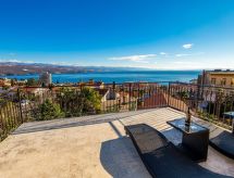 Villa Vilma: Sfeervol 8-persoons verblijf in Opatija, vlakbij zee en centrum - thumbnail 4