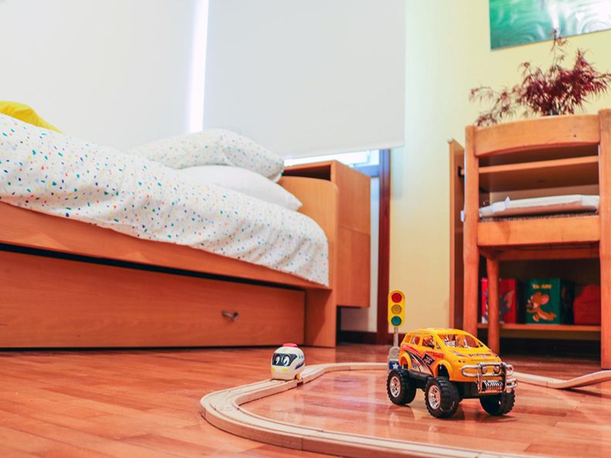 "Sunny Garden"-Dedans