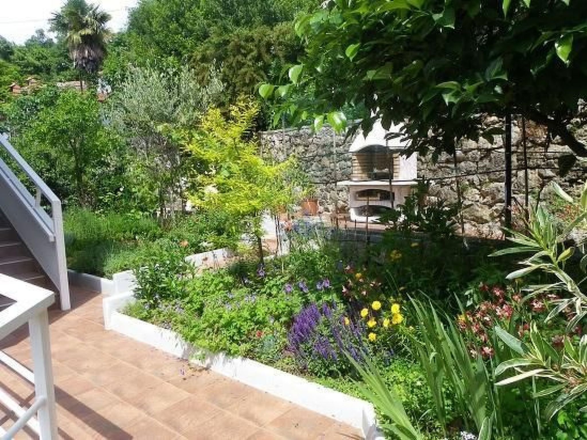 "Sunny Garden"-Dehors