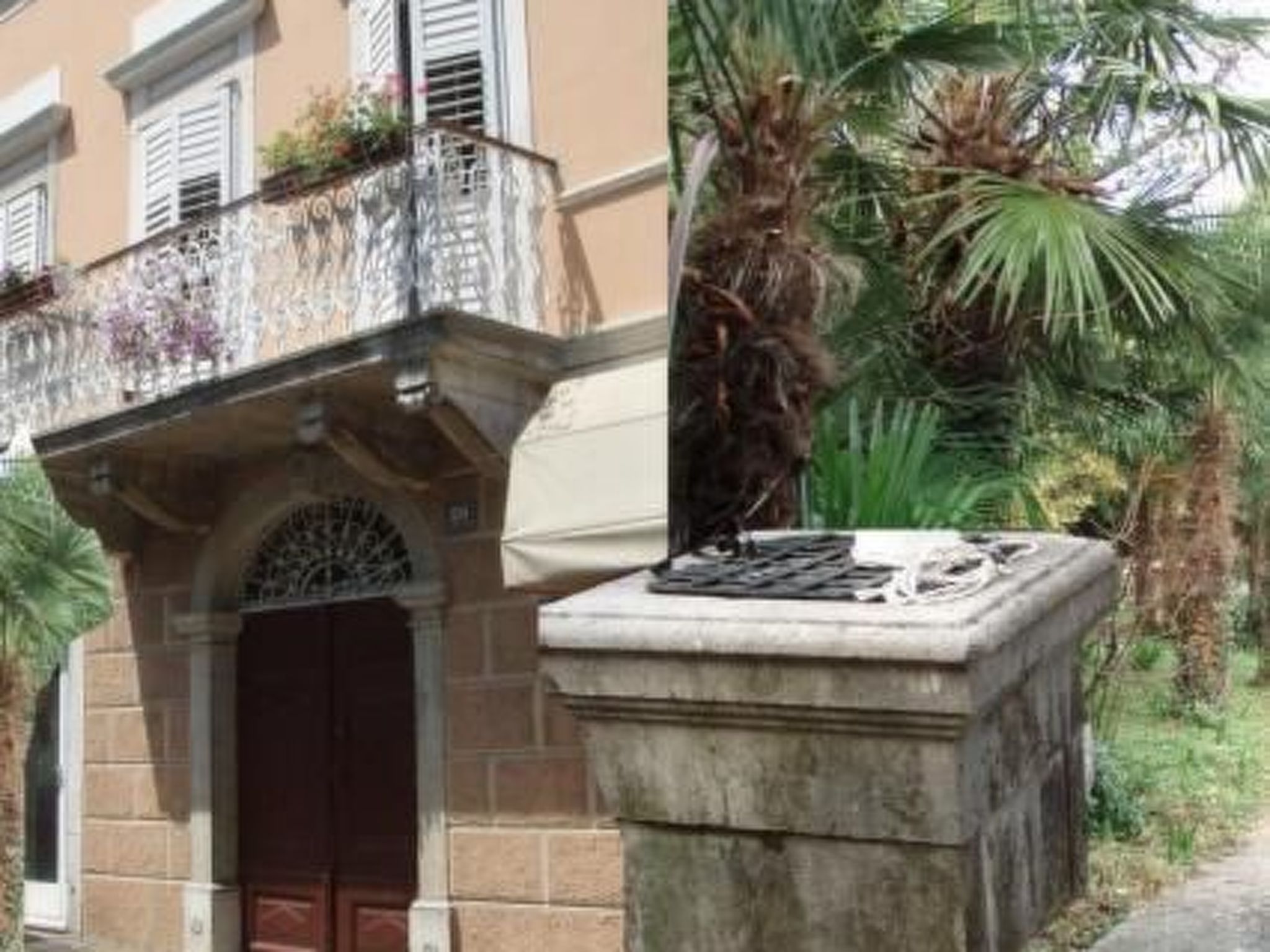 Schöne Ferienwohnung mit Balkon und Garten