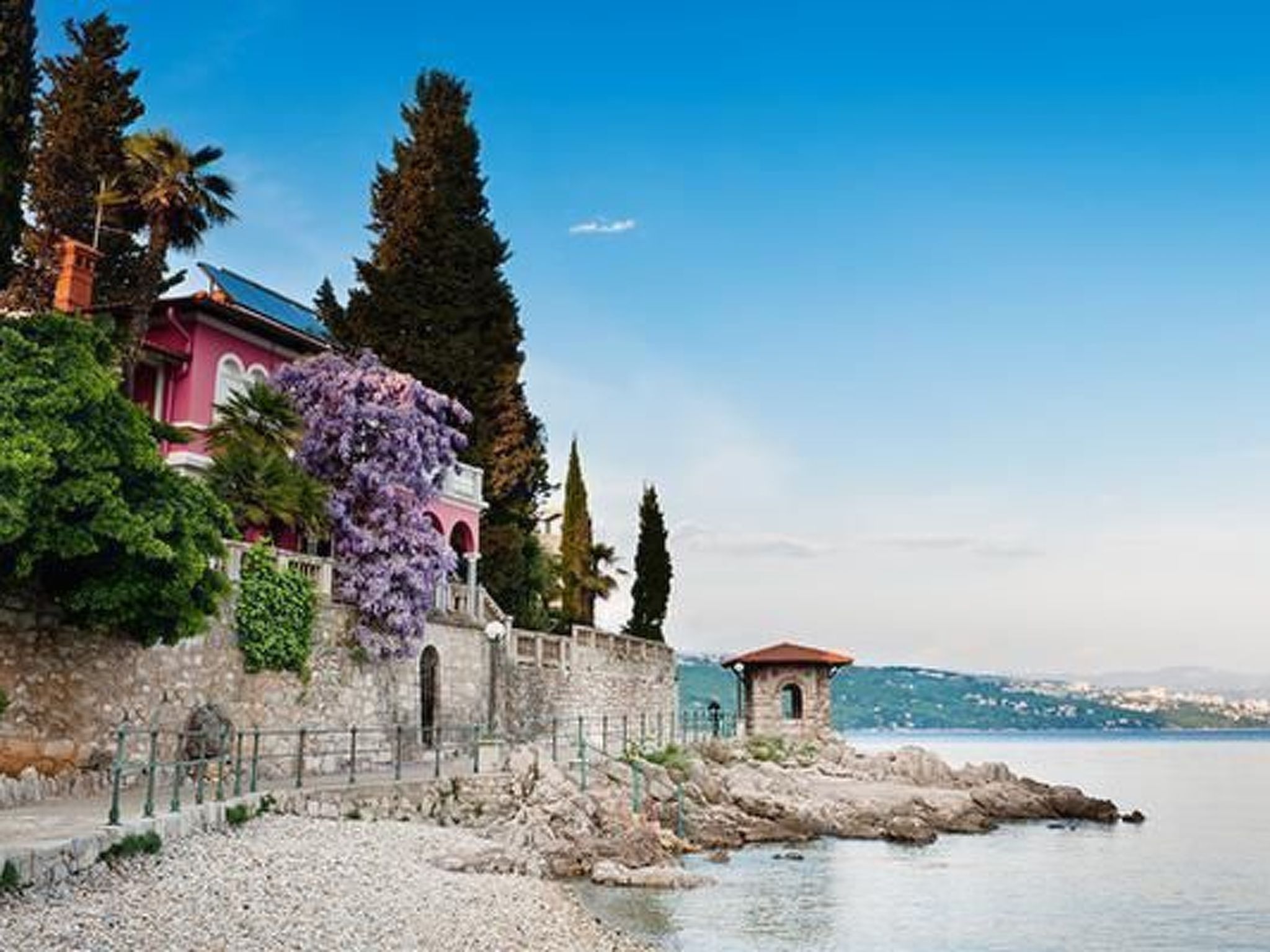 Schöne Ferienwohnung mit Balkon und Garten-Image-tags.info
