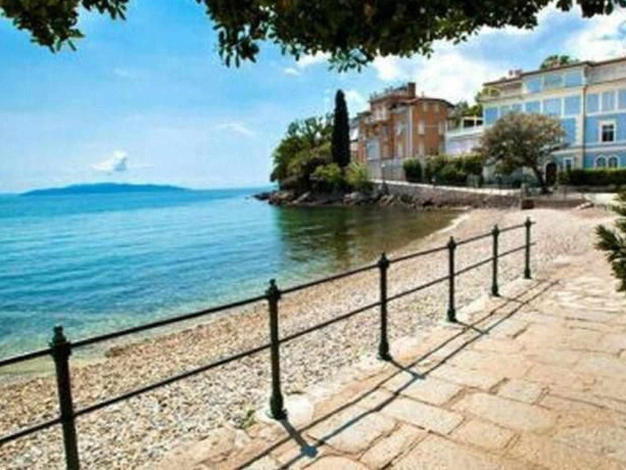 Schöne Ferienwohnung mit Balkon und Garten-Image-tags.info