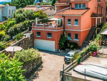 Licht appartement in Opatija met zonnig terras en barbecue, 400m van zee - thumbnail 4