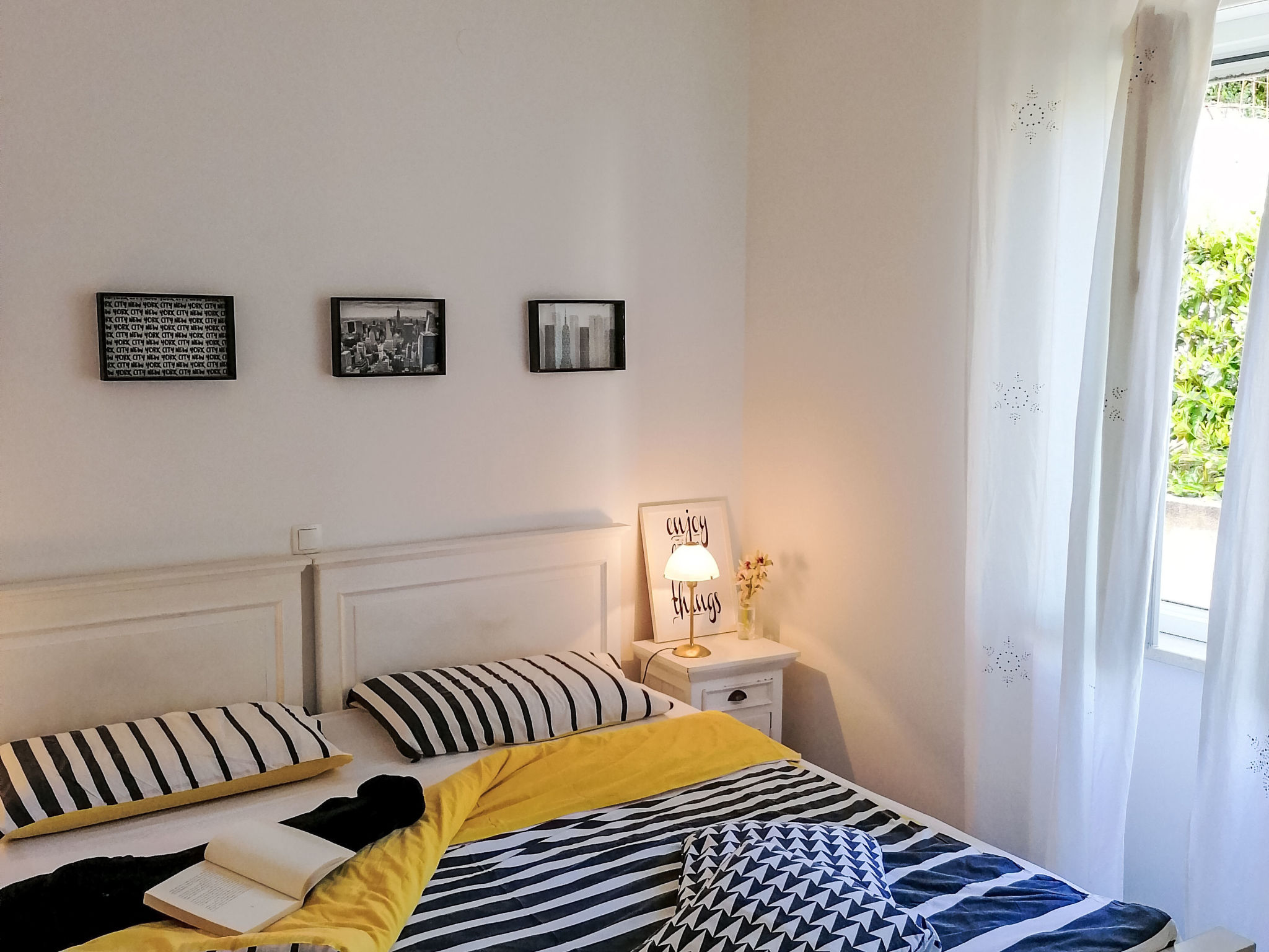 Modernes Apartment mit großer Terrasse und Grillmöglichkeit - Inside