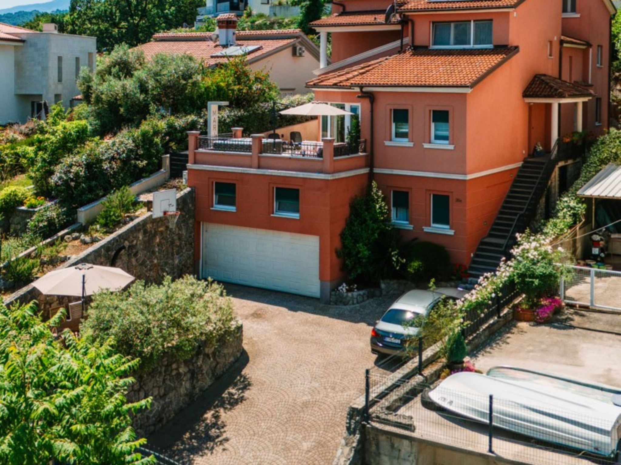 Großzügiges, modernes Apartment mit Terrasse und Meerblick - Image-tags.info