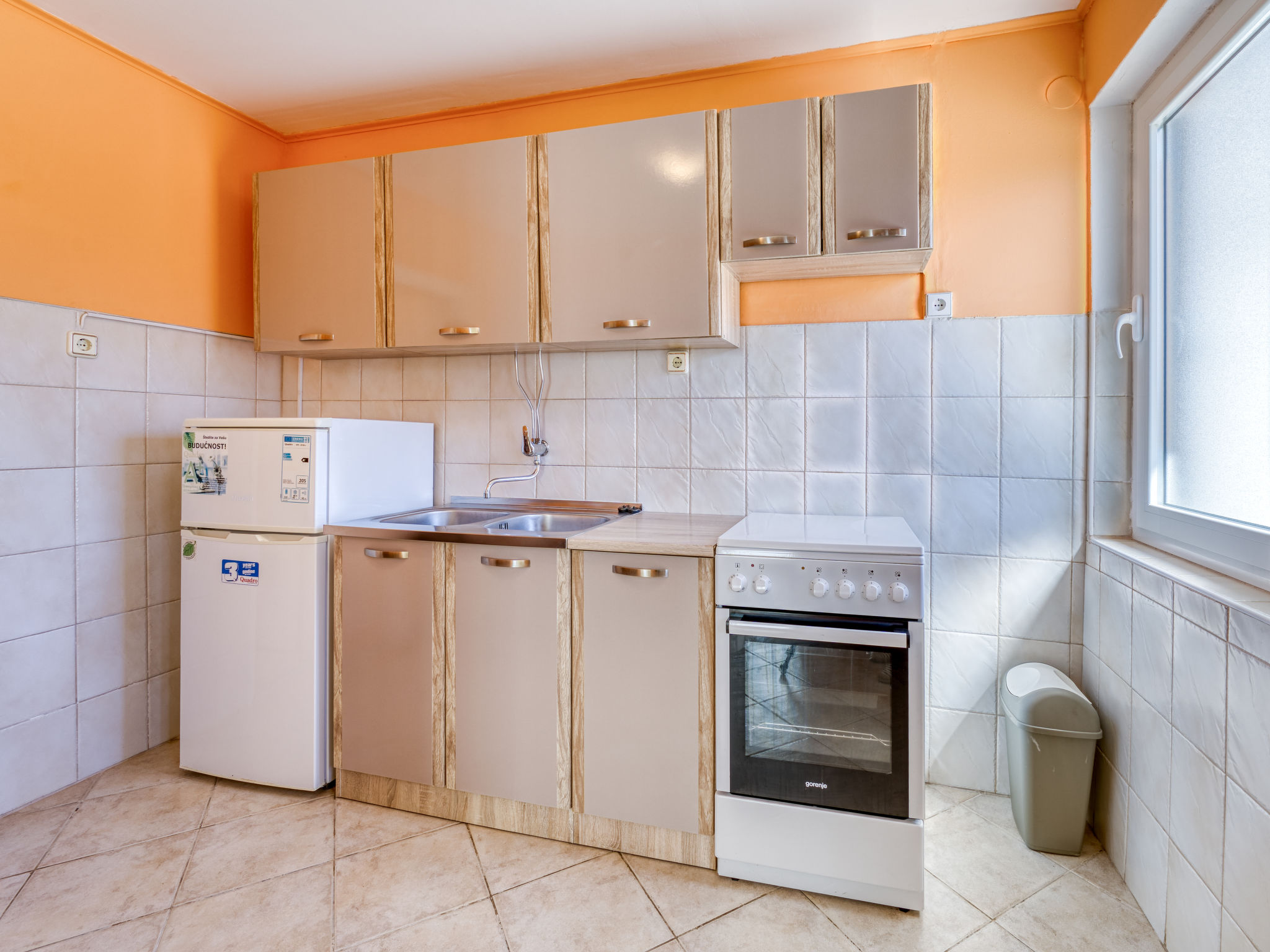 Bungalow Franjo – Cuisine et coin repas, photo 12 sur 28