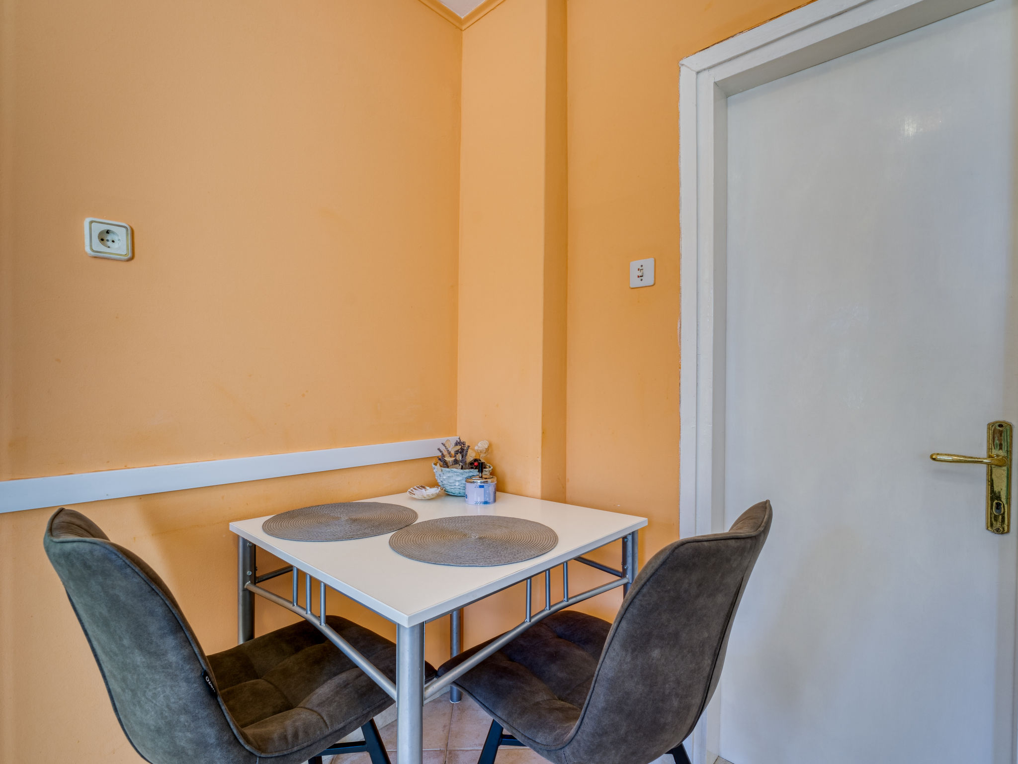 Bungalow Franjo – Cuisine et coin repas, photo 11 sur 28