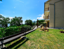 Appartement Nives nabij zee in Ičići met tuin en airco - thumbnail 2