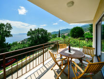 Zonovergoten vakantiehuis Nives bij zee in Ičići, Opatija - thumbnail 1