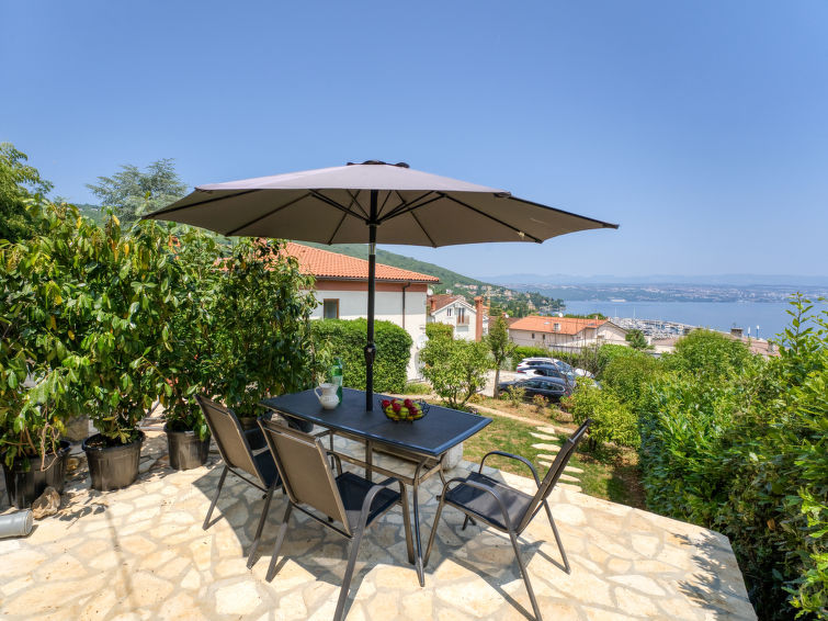 Appartement met zeezicht in het centrum van Ičići in Opatija/Ičići