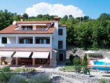 Anwesen "Vila Harmonia" mit Infinity-Pool