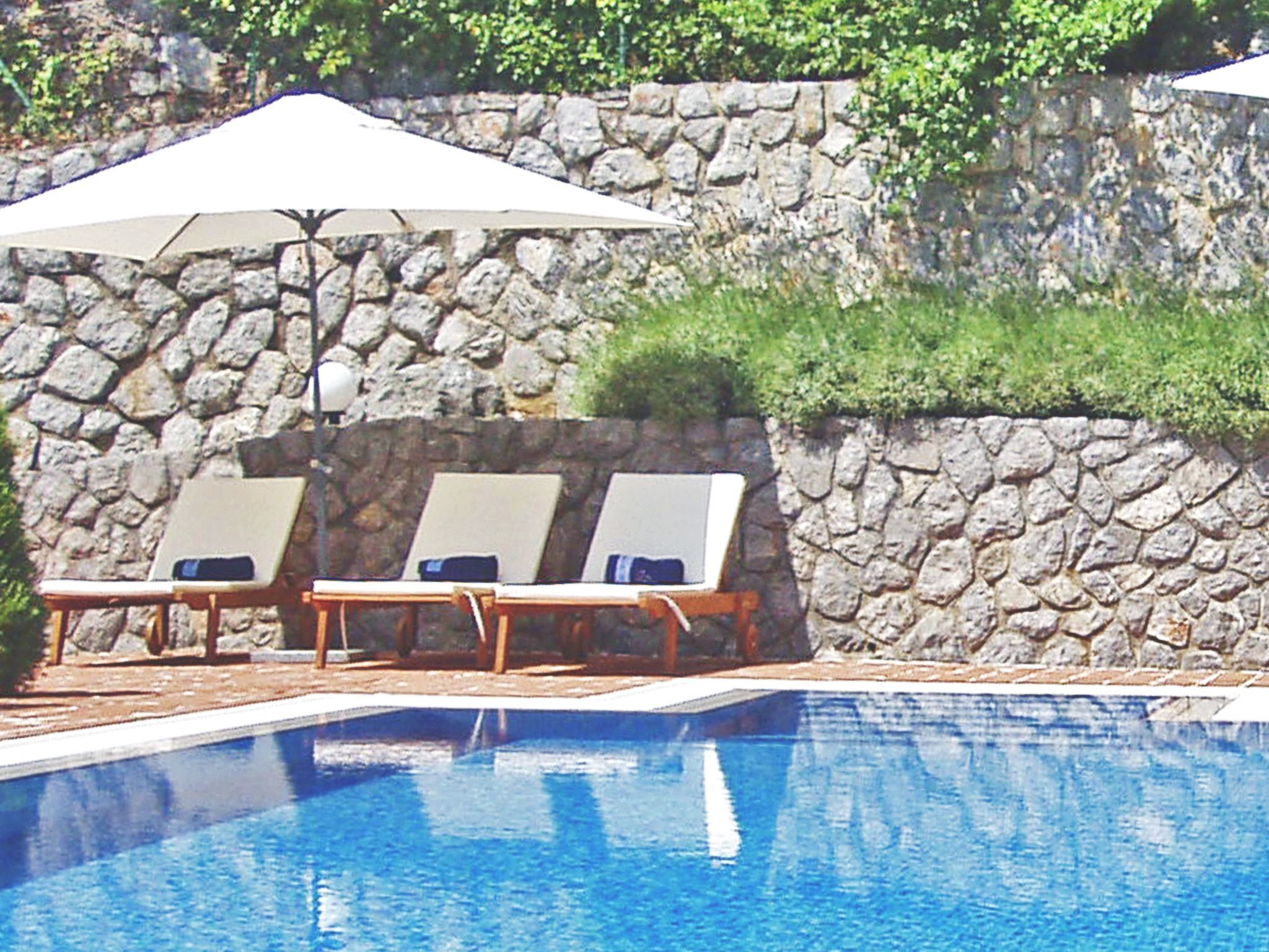 Anwesen "Vila Harmonia" mit Infinity-Pool-Inside