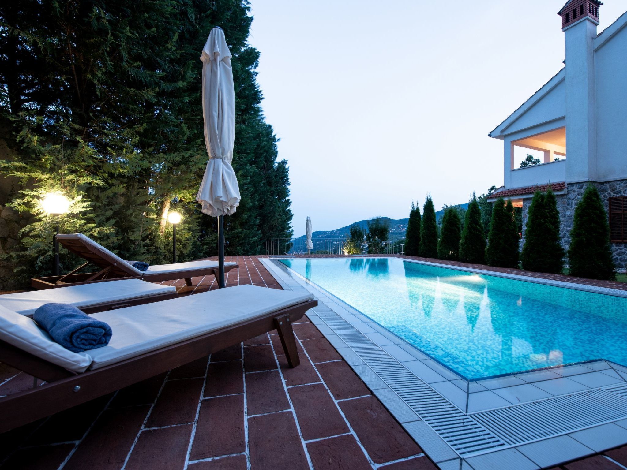 Anwesen "Vila Harmonia" mit Infinity-Pool-Inside