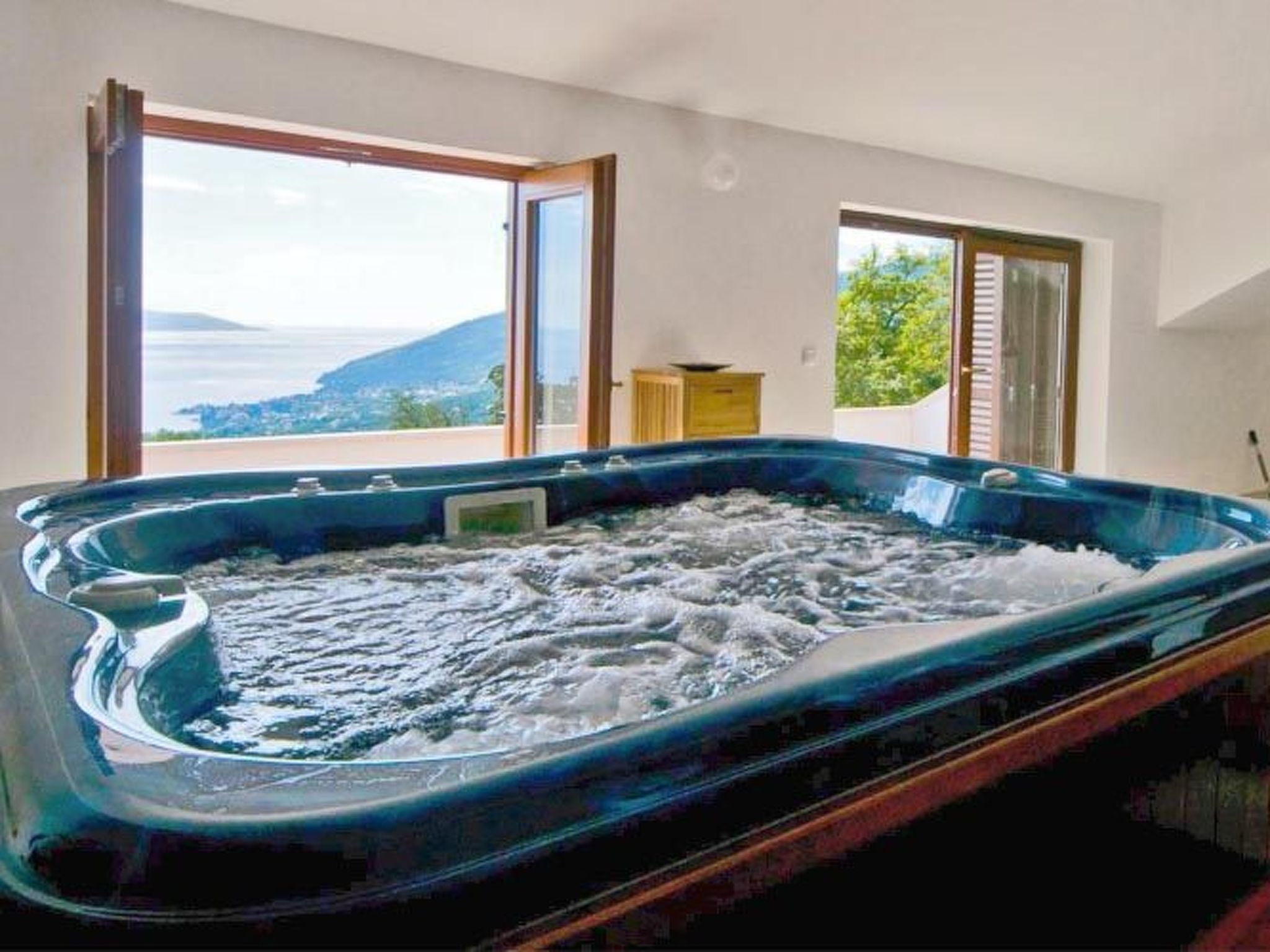 Anwesen "Vila Harmonia" mit Infinity-Pool-Inside