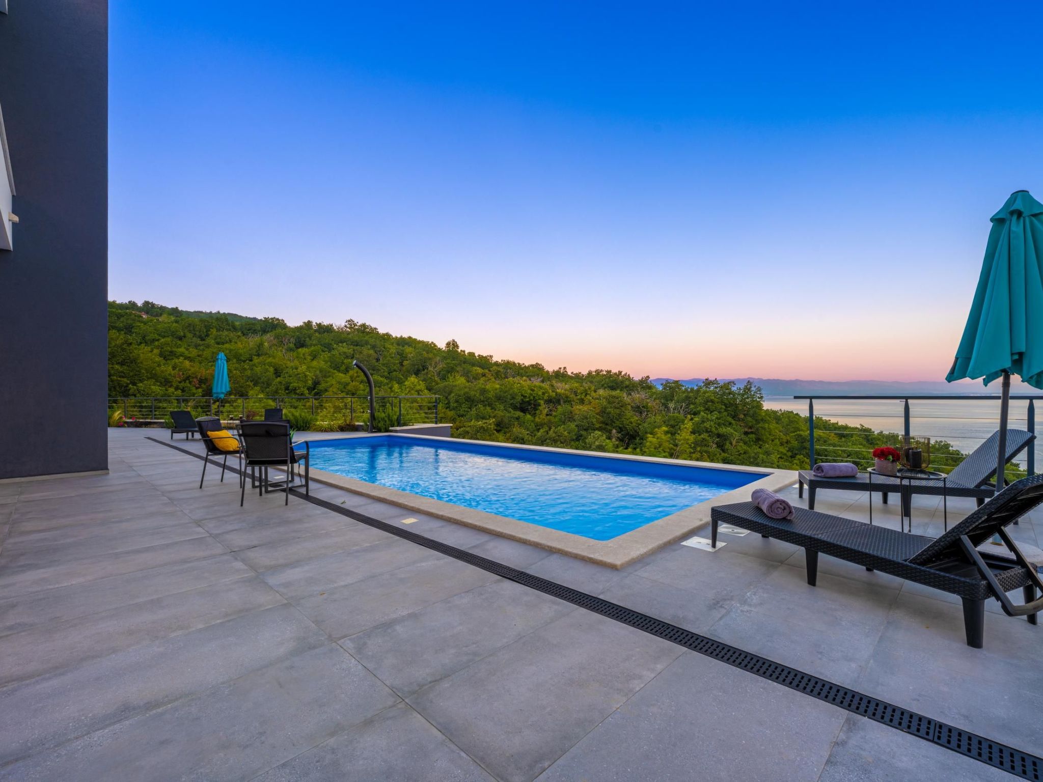 Schönes Ferienhaus Villa Ziganto-Dedans