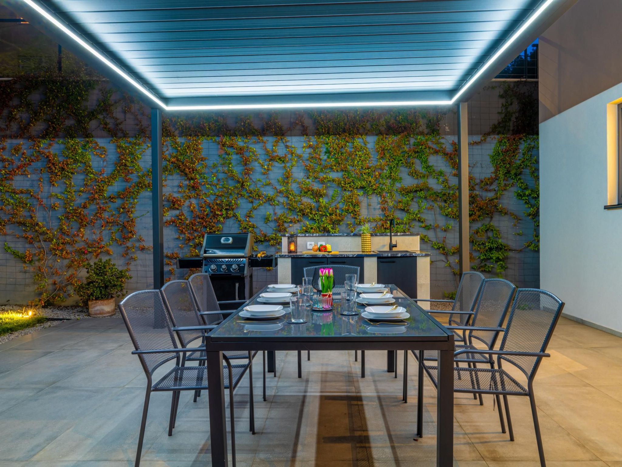 Schönes Ferienhaus Villa Ziganto-Dedans