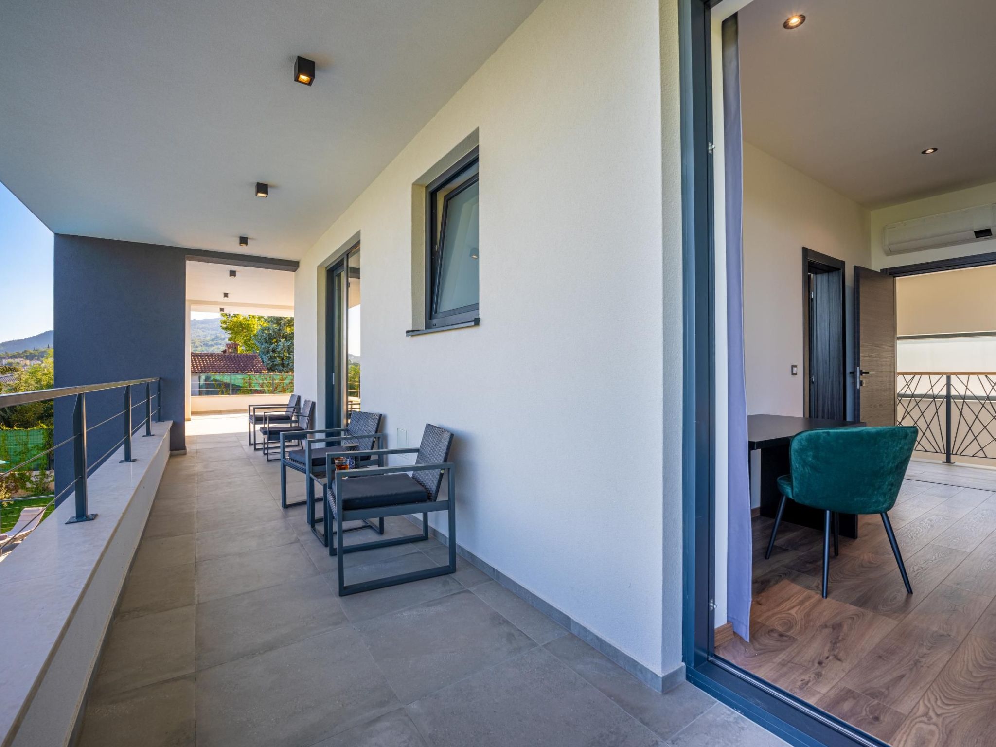 Schönes Ferienhaus Villa Ziganto-Dedans