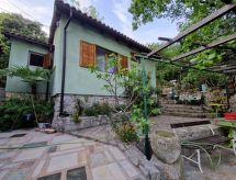 Knus vakantiehuis voor 3 personen met omheinde tuin in Ičići, vlakbij Opatija - thumbnail 6