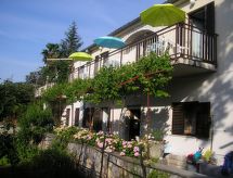 Vrijstaand vakantiehuis met terras en balkon, 300m van zee in Ičići - thumbnail 5