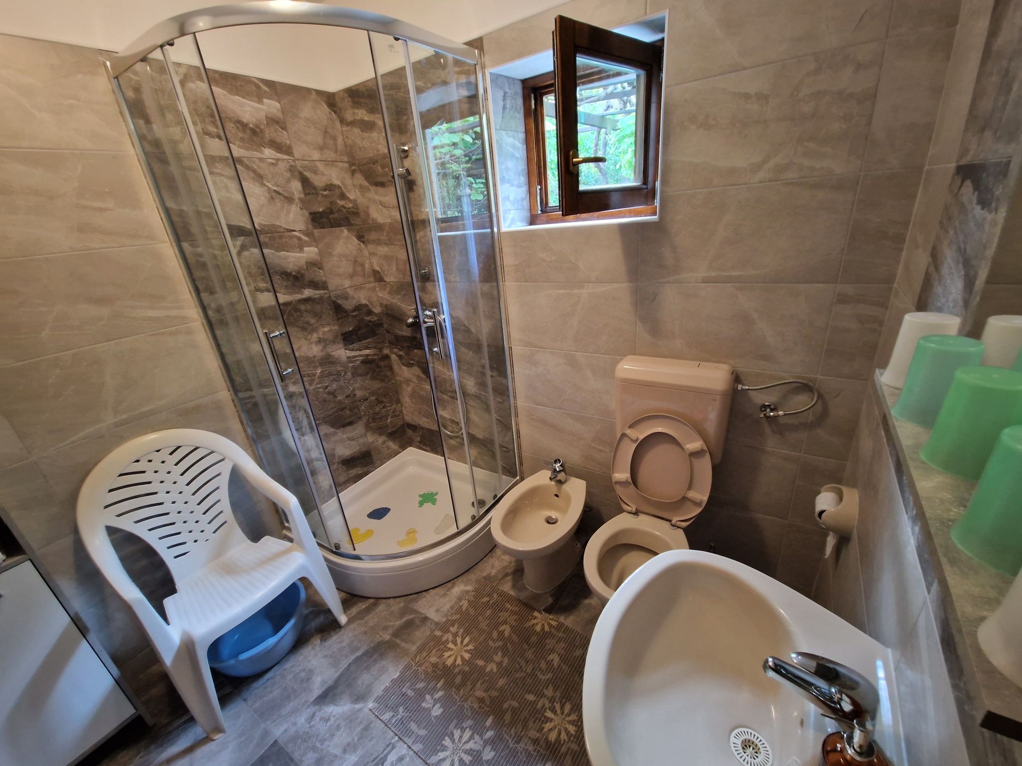 Mit Balkon und Terrasse-Inside