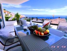 Vrijstaande vakantiewoning met zeezicht voor 6 personen in Ičići, nabij Opatija - thumbnail 1