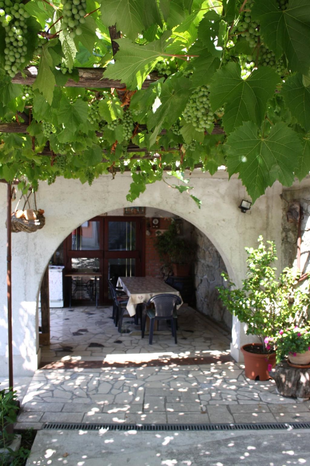 Für 5 Personen ca. 90 m&sup2; in Opatija-Pobri, Kvarner Bucht (Gespanschaft Pri-Image-tags.info