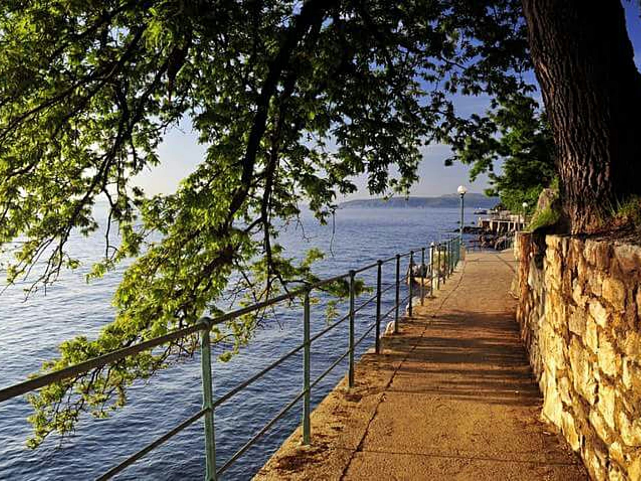 Photo of Wohnung mit Blick auf das Wasser