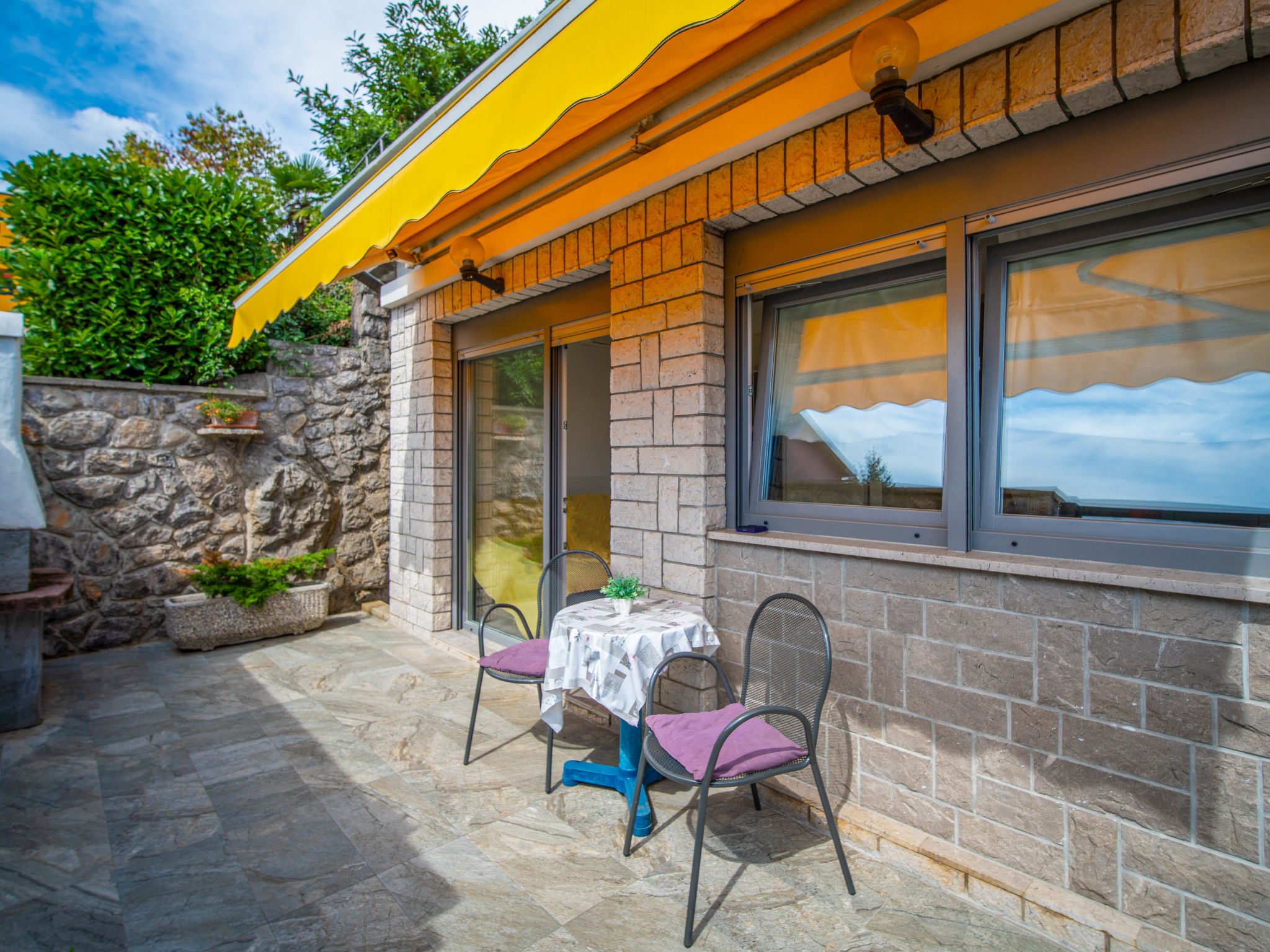 Photo of Koalas Nest Home & Apartments