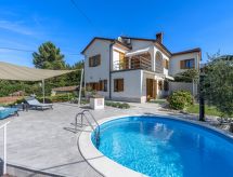 Vrijstaand appartement met privézwembad bij Opatija - thumbnail 2