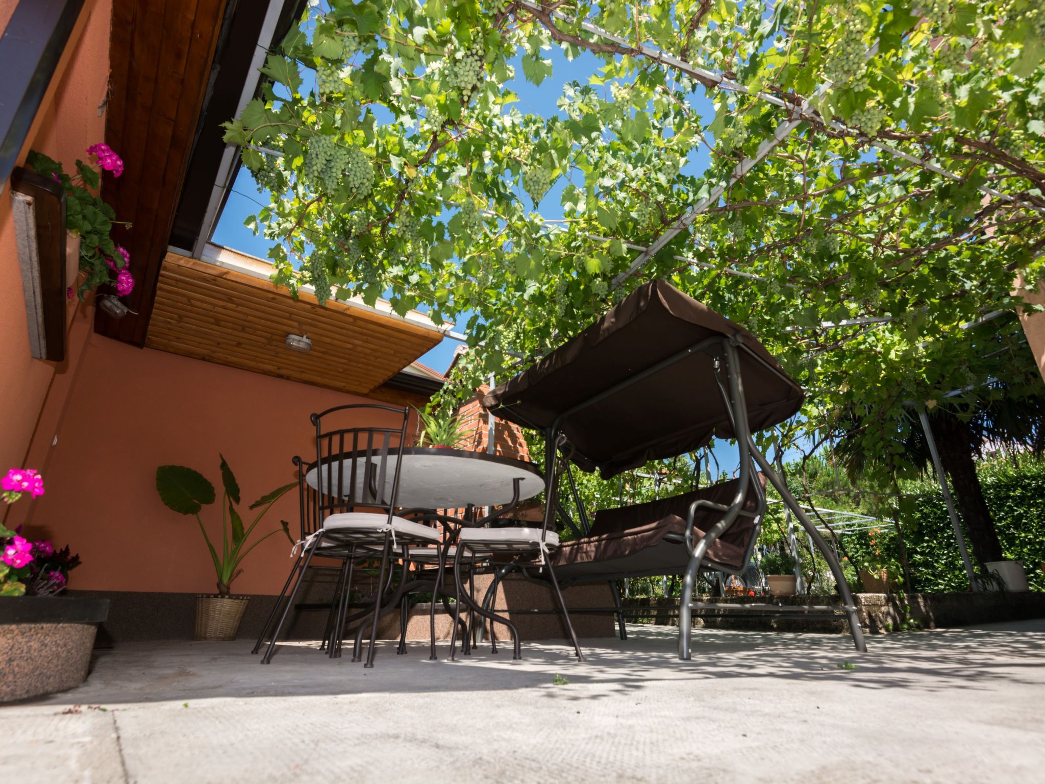 Mit Garten, Grill und Terrasse-Image-tags.info