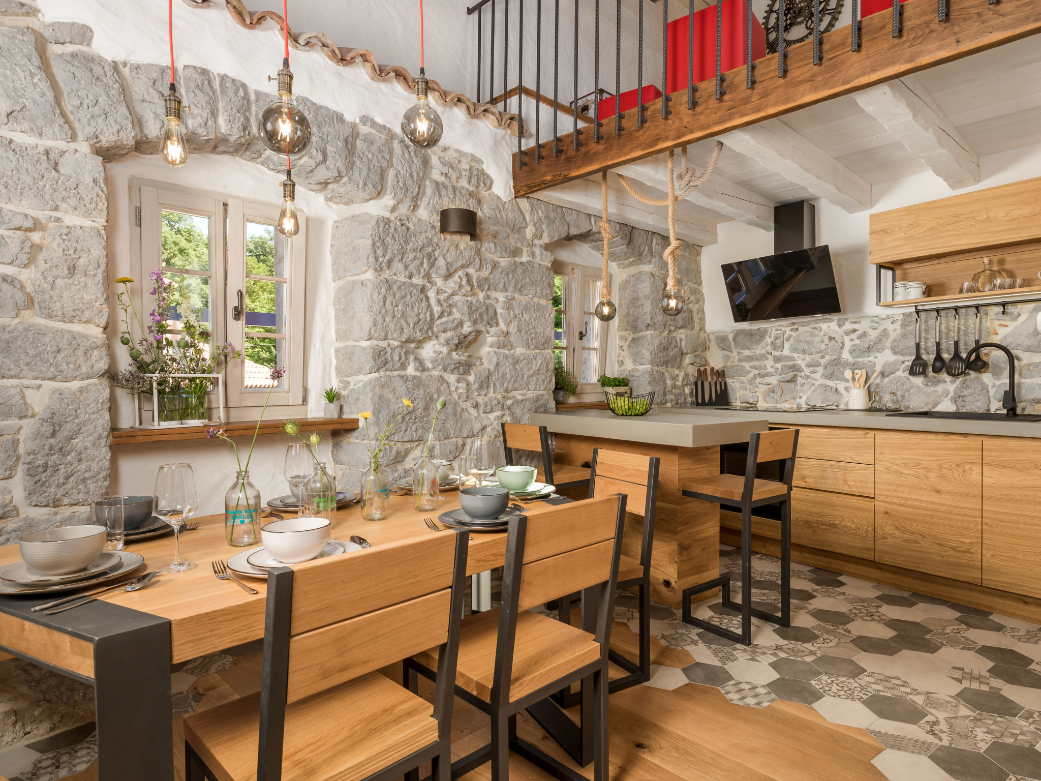 Kitchen / Dining Room