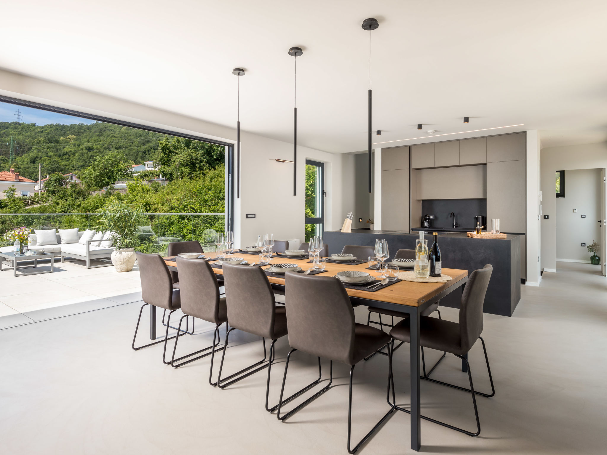 Kitchen / Dining Room