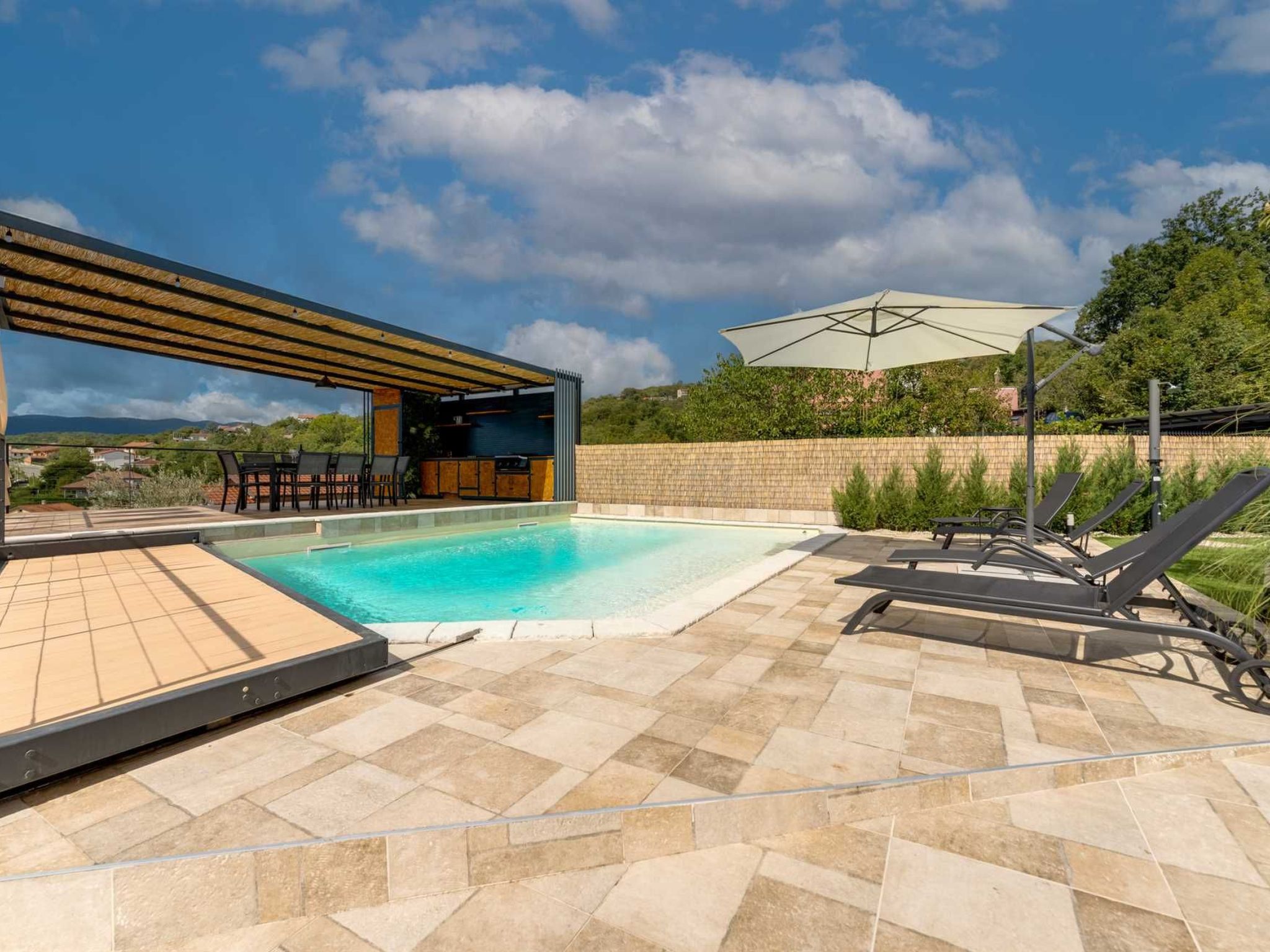 Ferienvilla mit Pool, ruhige Aria-Image-tags.info