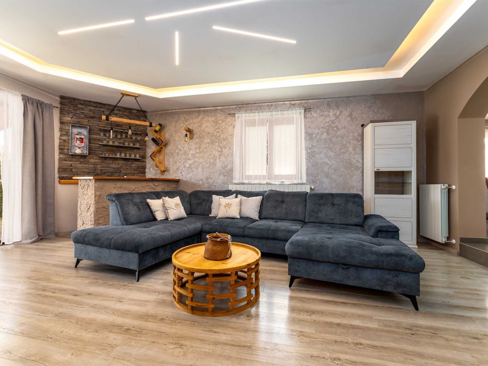 Ferienvilla mit Pool, ruhige Aria-Image-tags.info