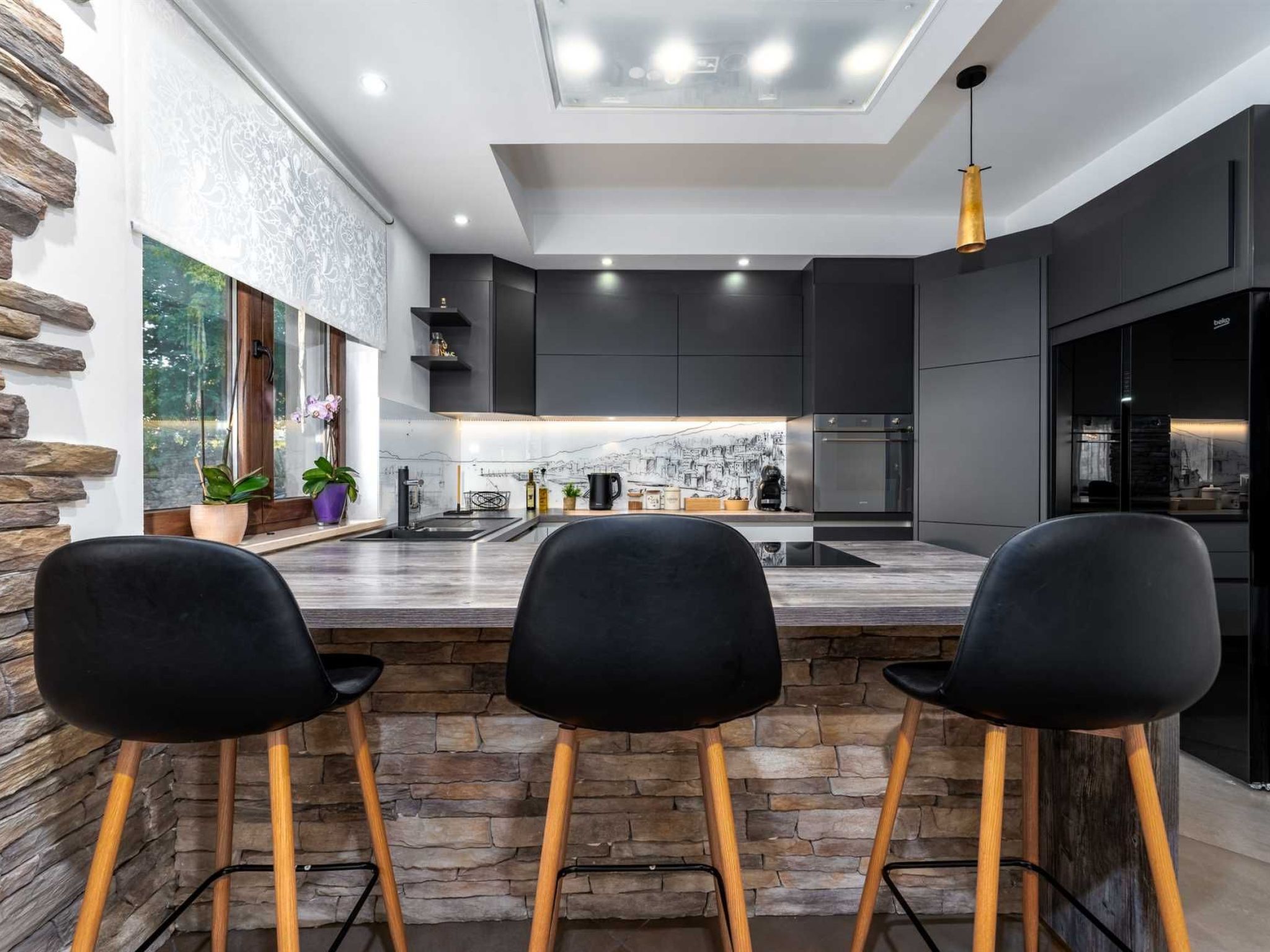 Ferienvilla mit Pool, ruhige Aria-Image-tags.info