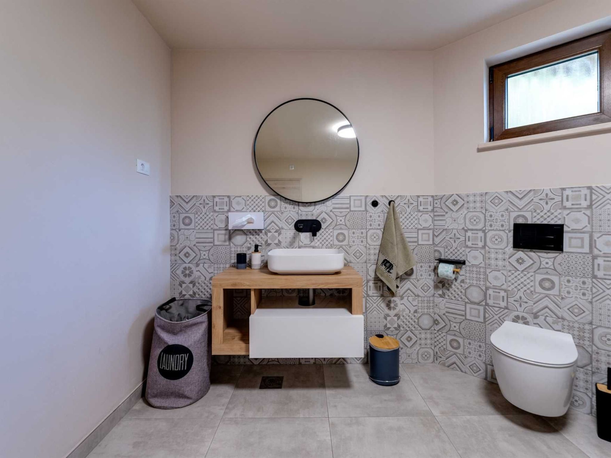 Ferienvilla mit Pool, ruhige Aria-Image-tags.info